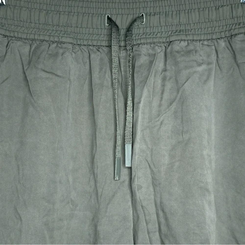 Lululemon Feeling Femme Short Size 4